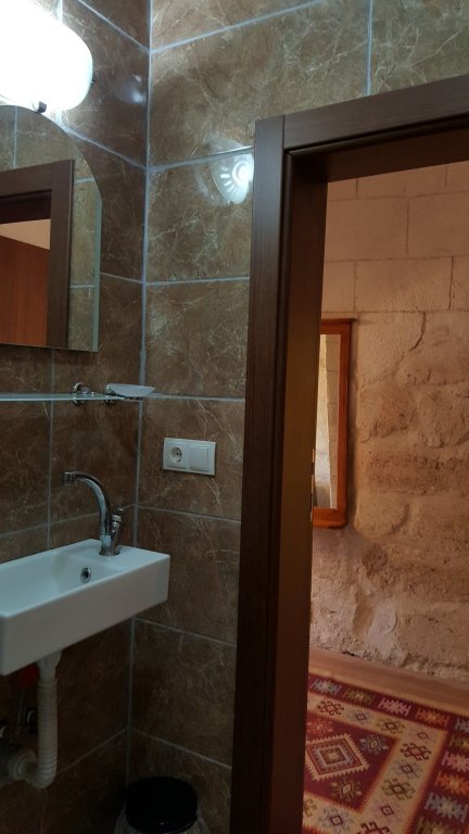 Гёреме: Whisper Cave House