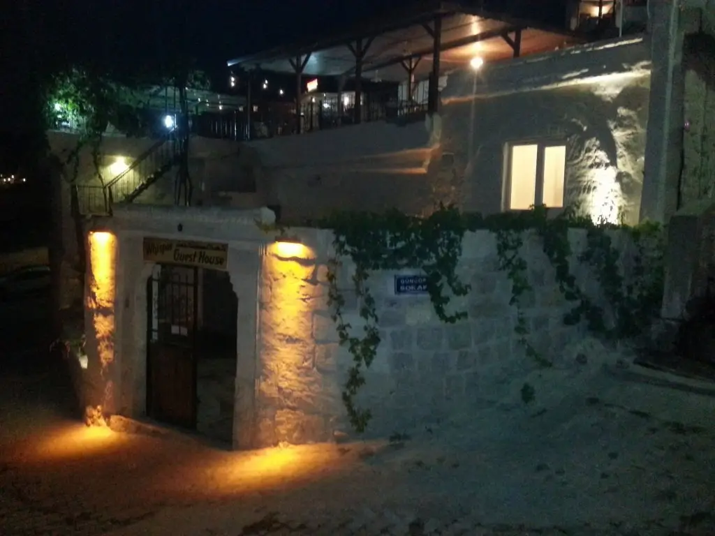 Гёреме: Whisper Cave House