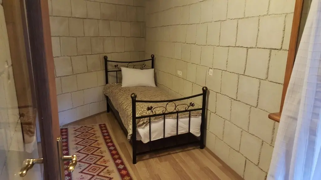 Гёреме: Whisper Cave House