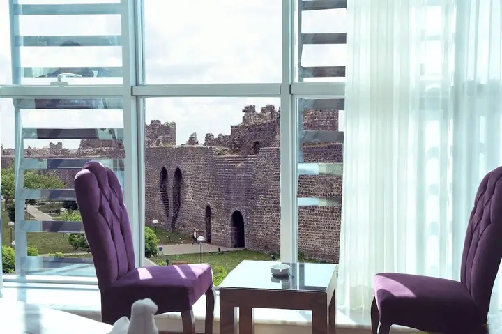 Диярбакыр: Asuris Hotel