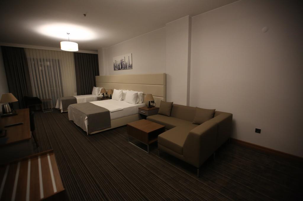 Эрбаа: Familya Hotel