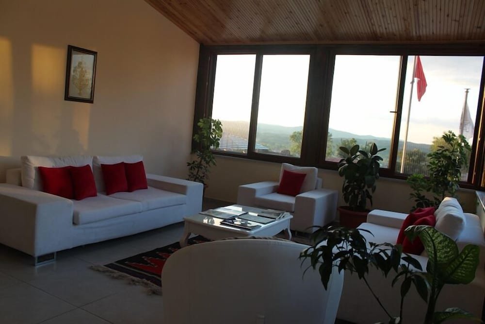 Енис: Yenice Goknar Hotel