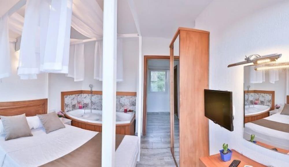 Каш: Kas 2 Bedrooms Villa With Private Pool