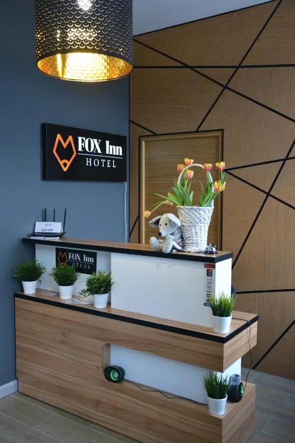 Лисий нос: Fox Inn