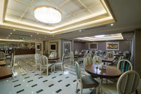 Halifaks Hotel — фото 1