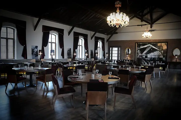 Муданья: Montania Special Class Hotel