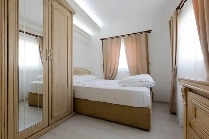 Измир: In House Hostel