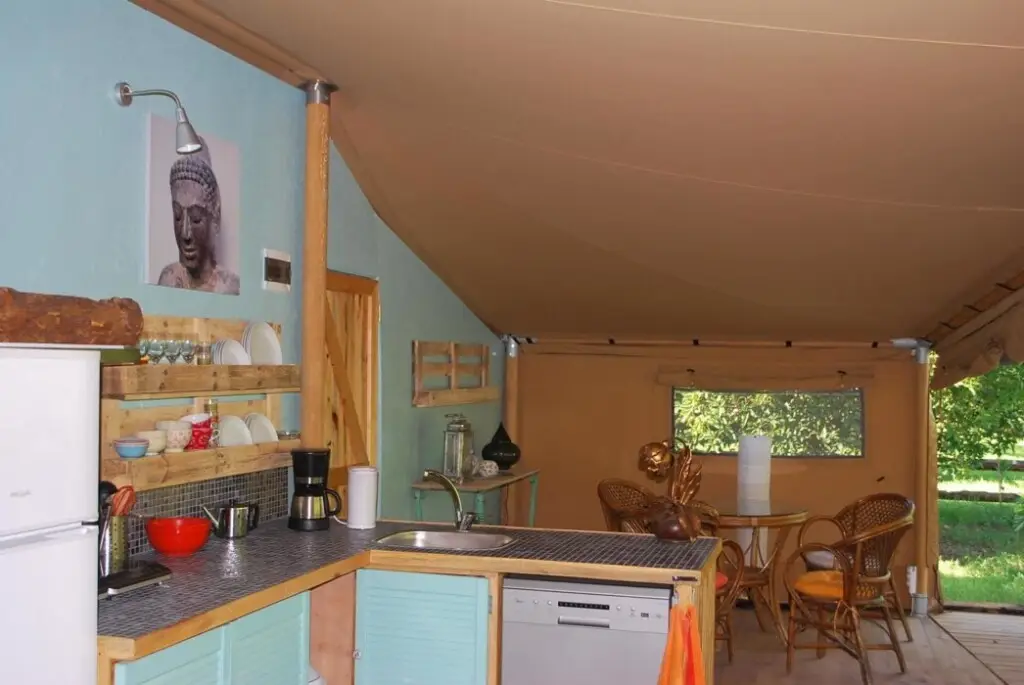 Чиралы: Campo Portakal Eco Glamping Cirali