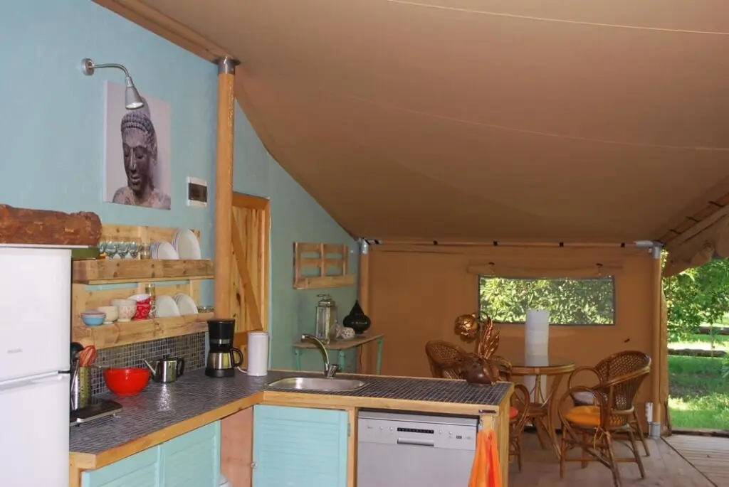 Чиралы: Campo Portakal Eco Glamping Cirali