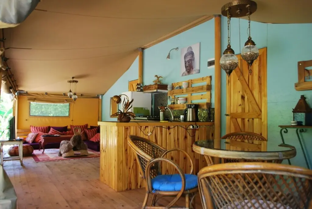 Чиралы: Campo Portakal Eco Glamping Cirali