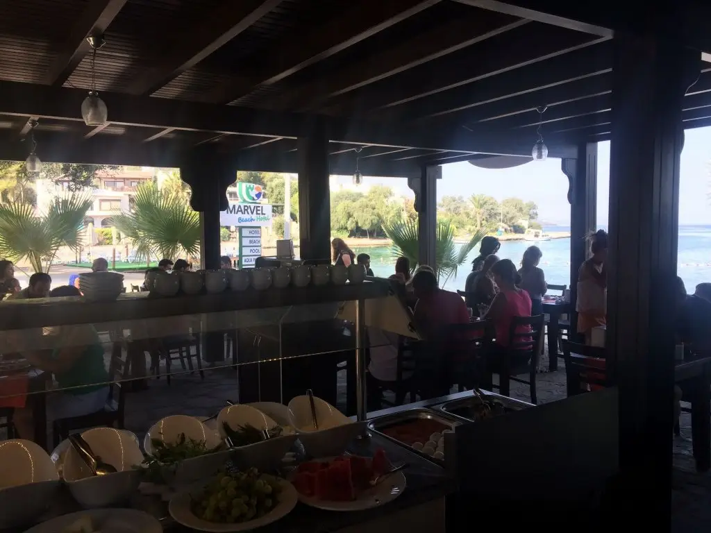 Гюверджинлик: Marvel Beach Hotel