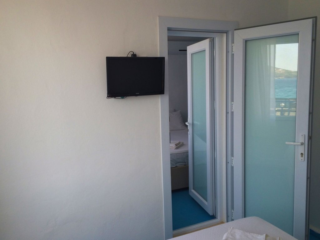 Гюверджинлик: Marvel Beach Hotel