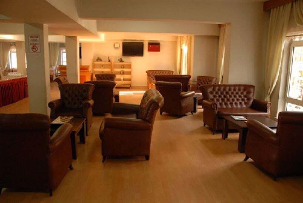 Испарта: Otel Akkoc