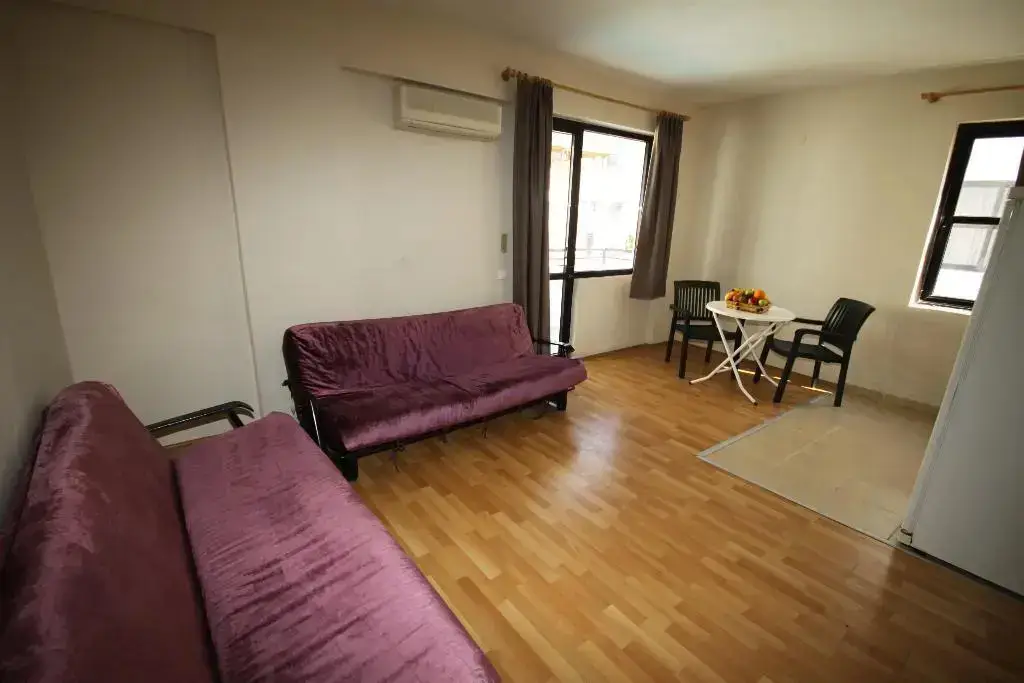 Дидим: Tuntas Suites Altinkum