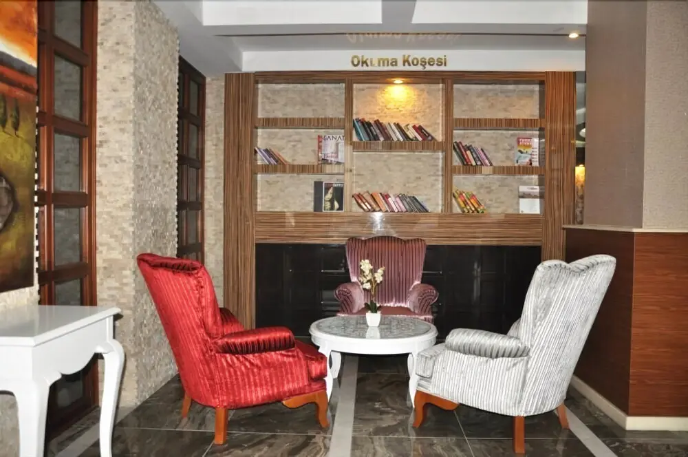 Батман: Mesa Hotel