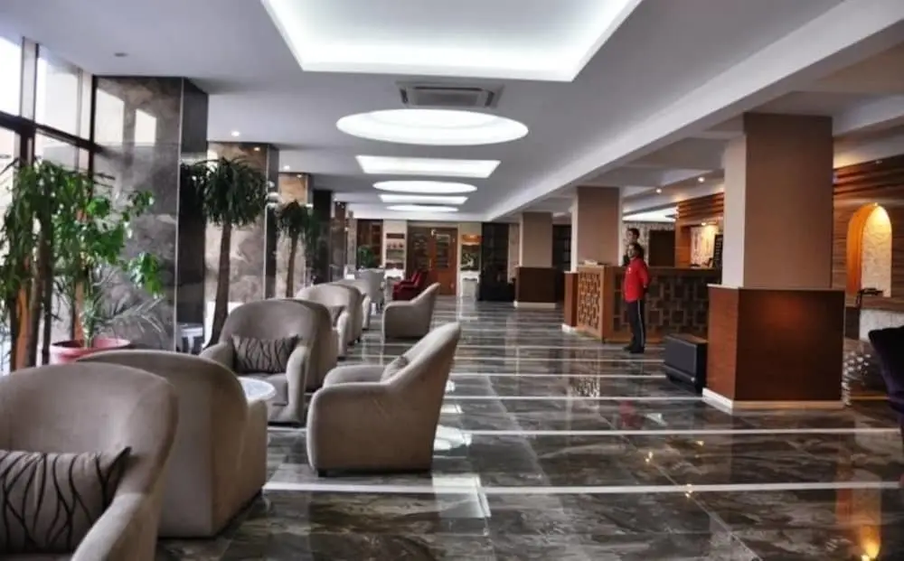 Батман: Mesa Hotel