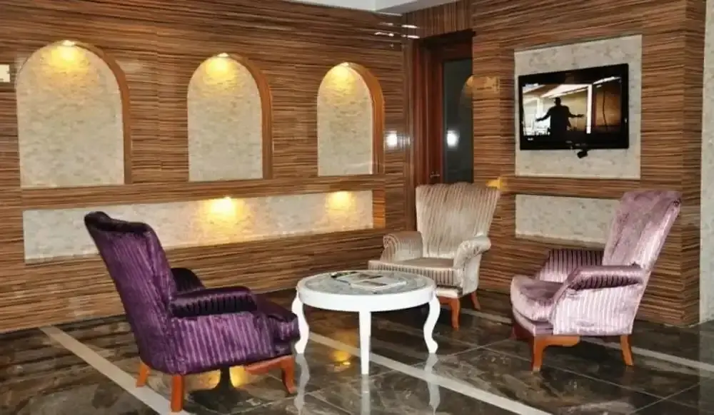 Батман: Mesa Hotel