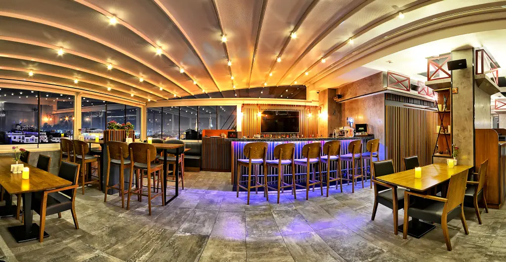 Samir Deluxe Hotel — фото 1