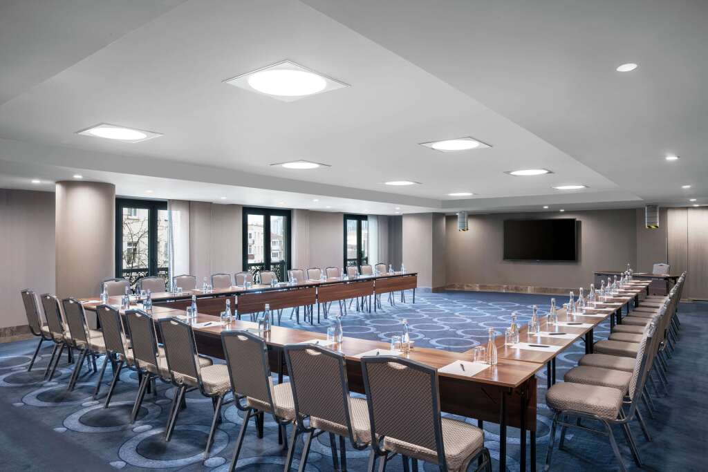Стамбул: DoubleTree by Hilton Istanbul Gayrettepe