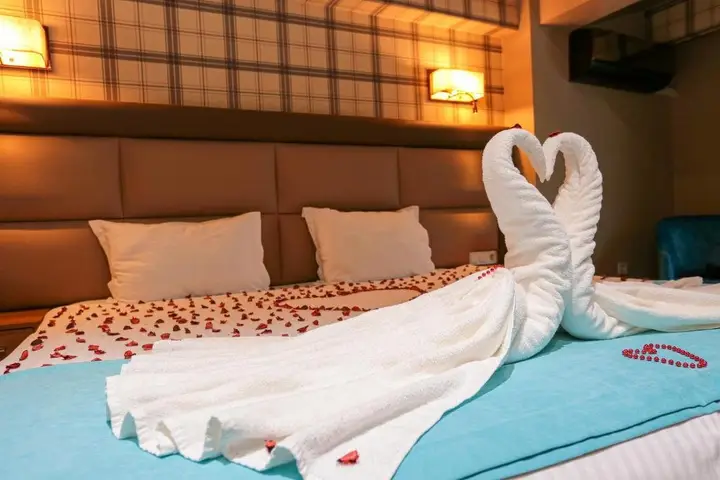 Бююкчекмедже: Turkuaz Port Hotel