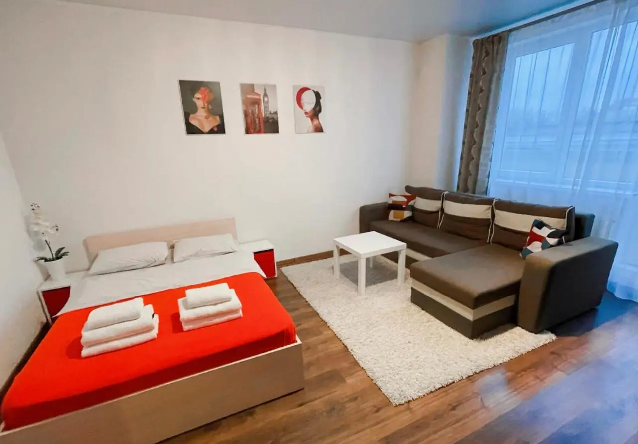 Калининград: Apartment on Dobrolyubova 28
