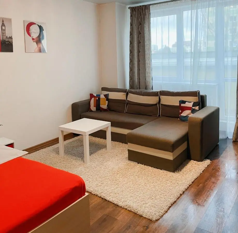 Калининград: Apartment on Dobrolyubova 28