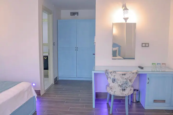 carousel image 3