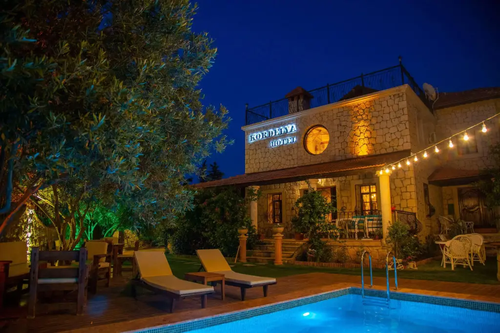 Чешме: Kordelya Butik Otel