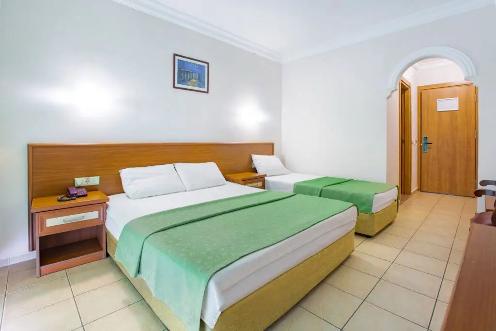 Alanya Beach Hotel — фото 1