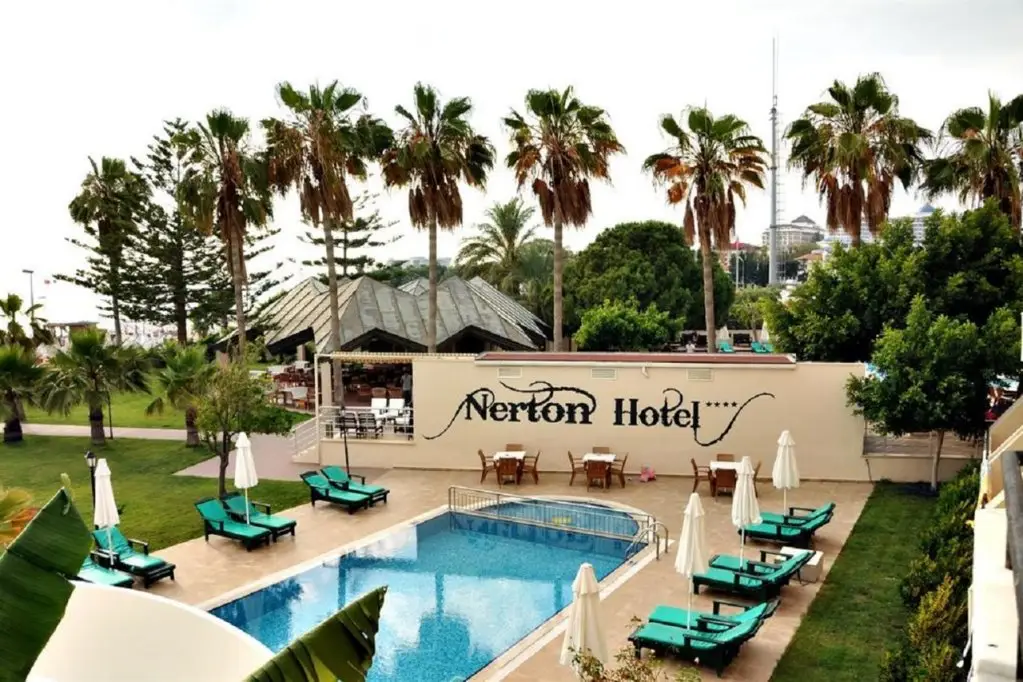 Nerton Hotel — фото 1