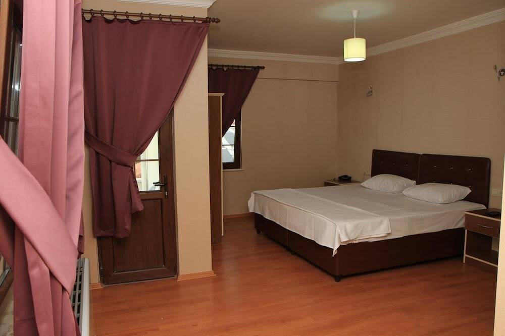Арсин: Cansizoglu Hotel