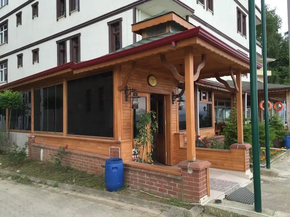 Арсин: Cansizoglu Hotel