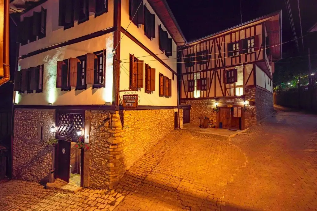 Beyzade Konak Otel — фото 1