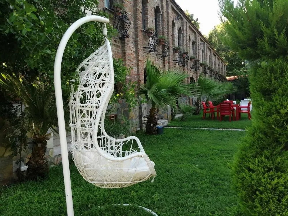 Эдремит: Antik Manastir Butik Otel