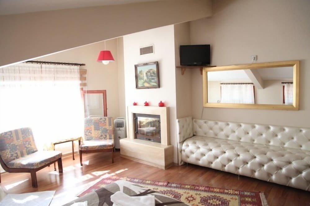 Сайл: Küçük Ev Motel