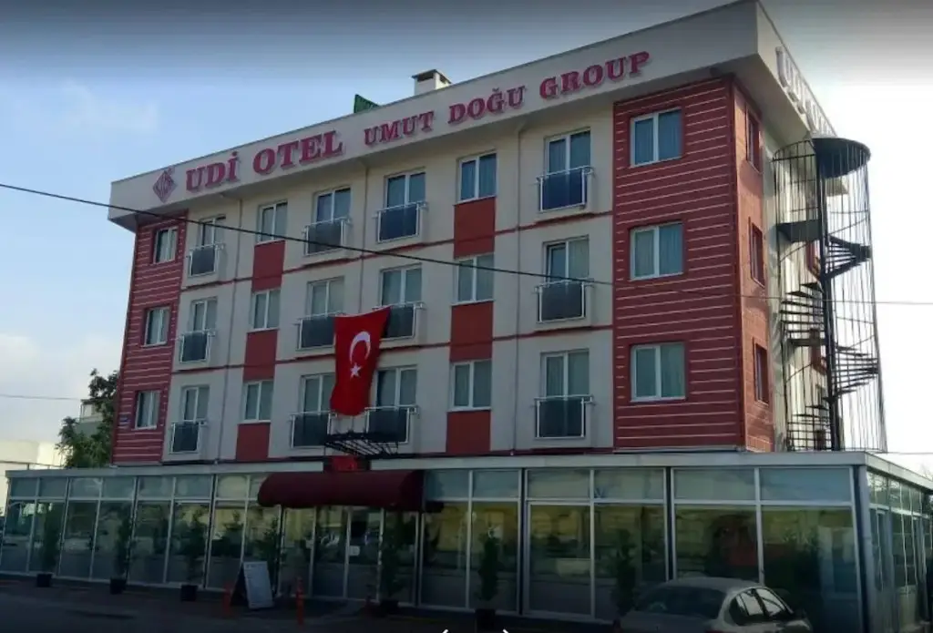 Udi Hotel — фото 1