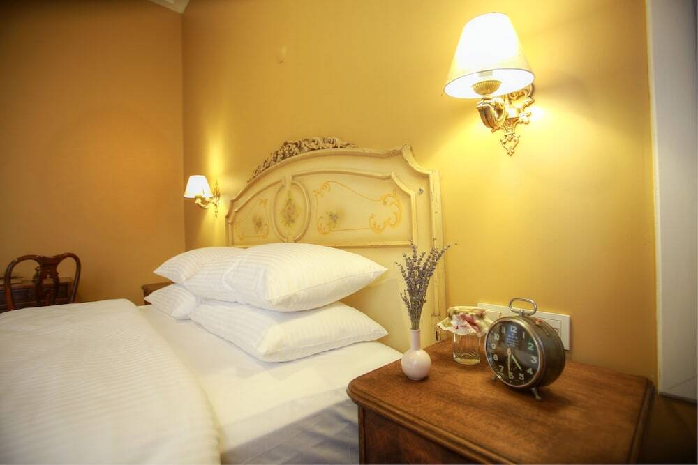 Айвалык: Podemos Otel