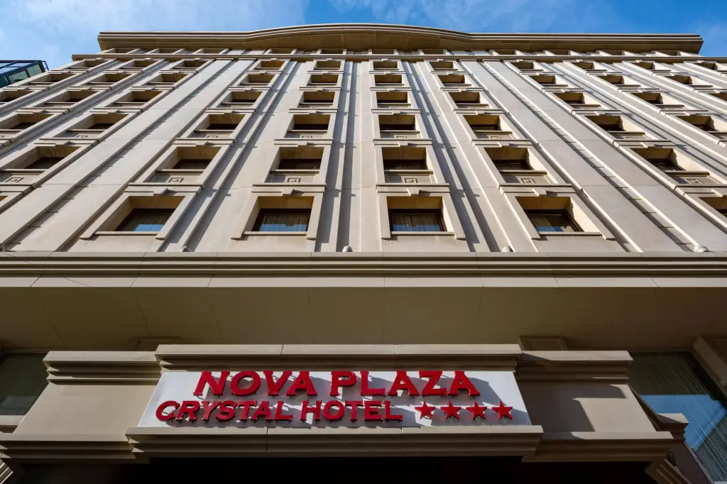 Nova Plaza Crystal Hotel — фото 1