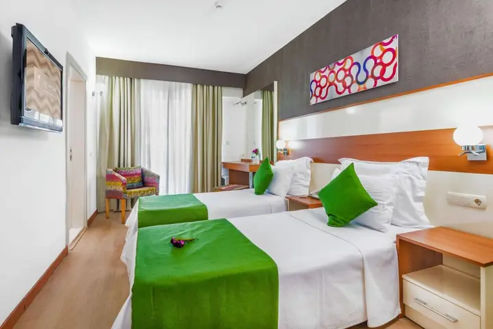 Чешме: Ege Tulip Cesme