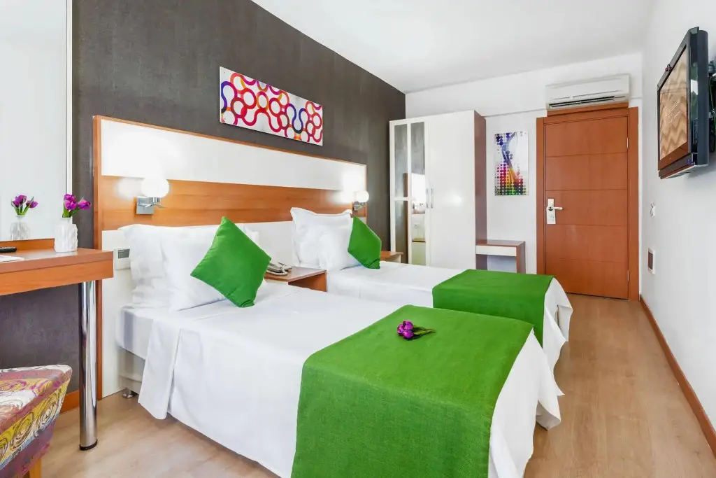 Чешме: Ege Tulip Cesme