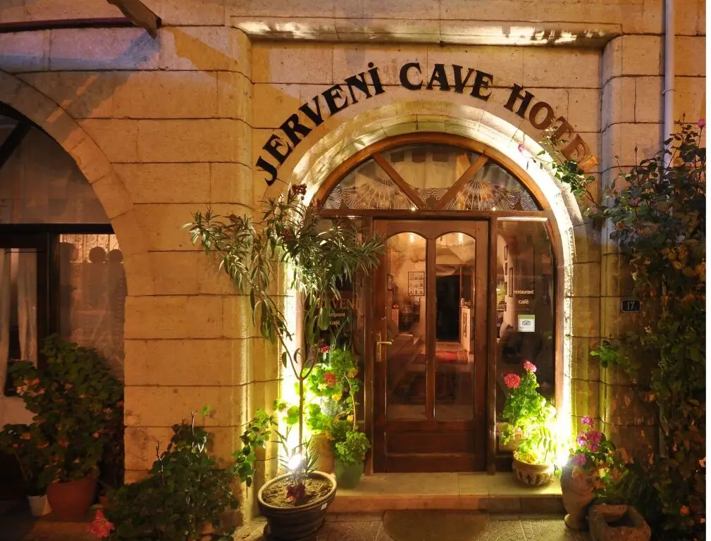 Jerveni Cave Hotel — фото 1