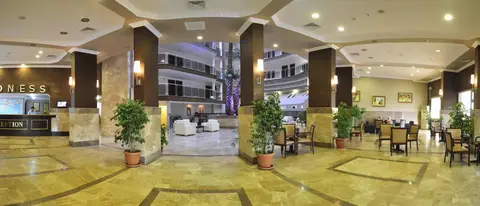 Lioness Hotel — фото 1