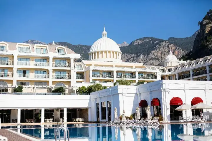 Бельдиби: Juju Premier Palace