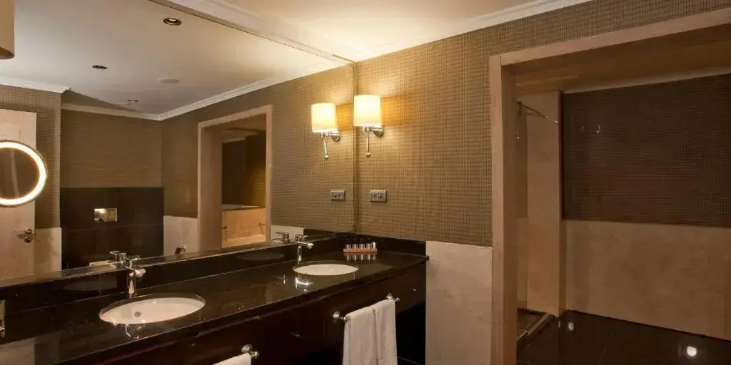 Бельдиби: Juju Premier Palace