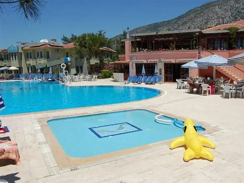 Фетхие: Hotel Leda