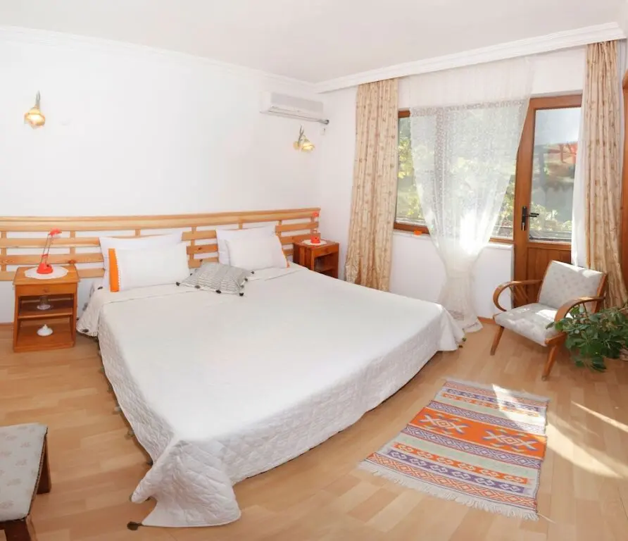 Айвалык: Günebakan Taliani Otel