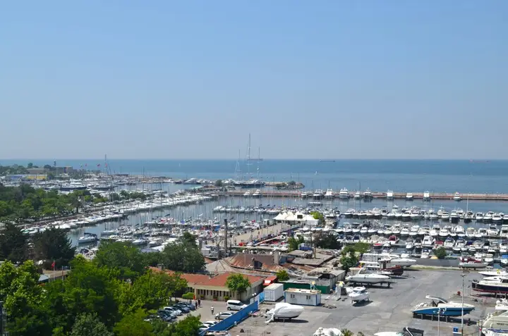 Стамбул: Wyndham Grand Istanbul Kalamis Marina