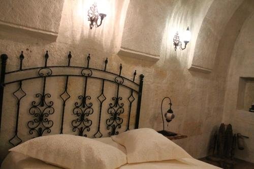 Улашли: Grape Village House