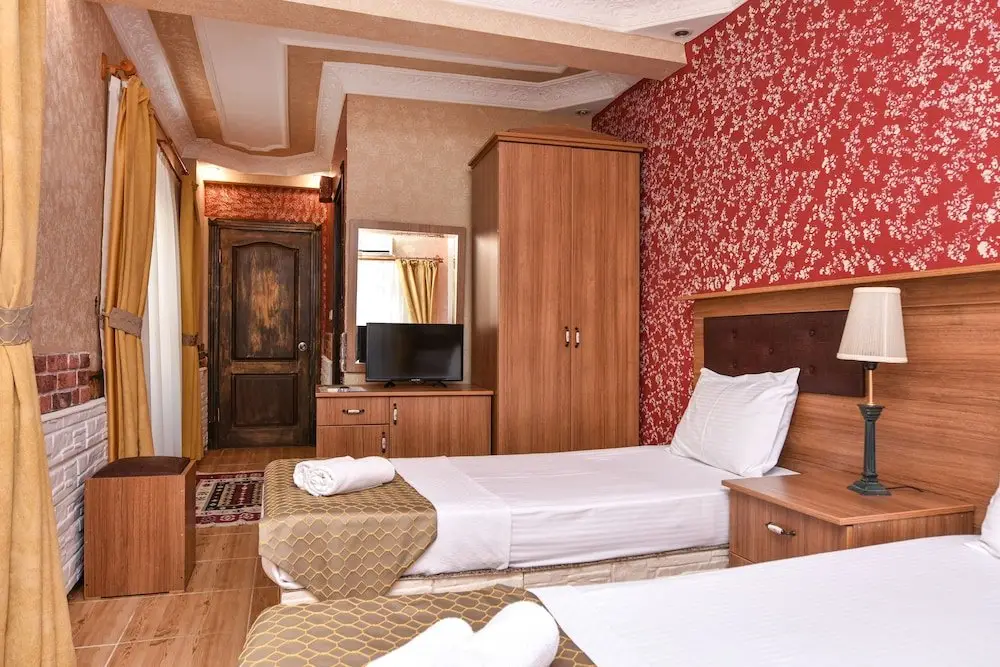 Айвалык: Otel Türk Evi