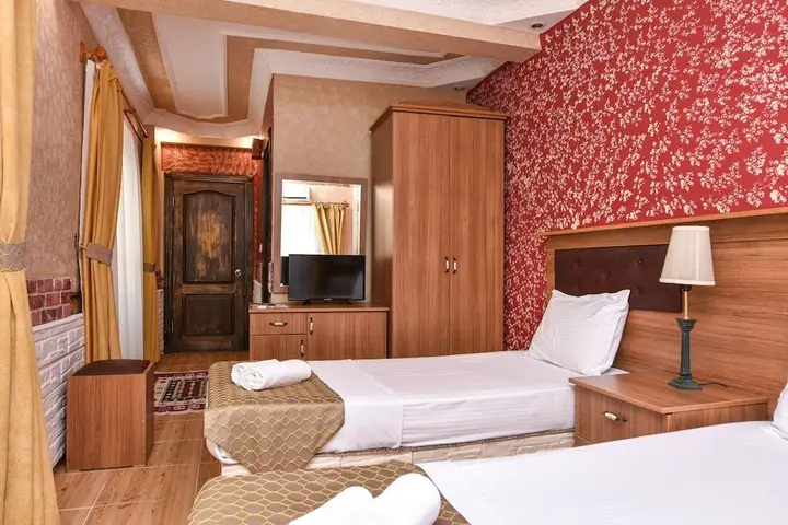 Айвалык: Otel Türk Evi